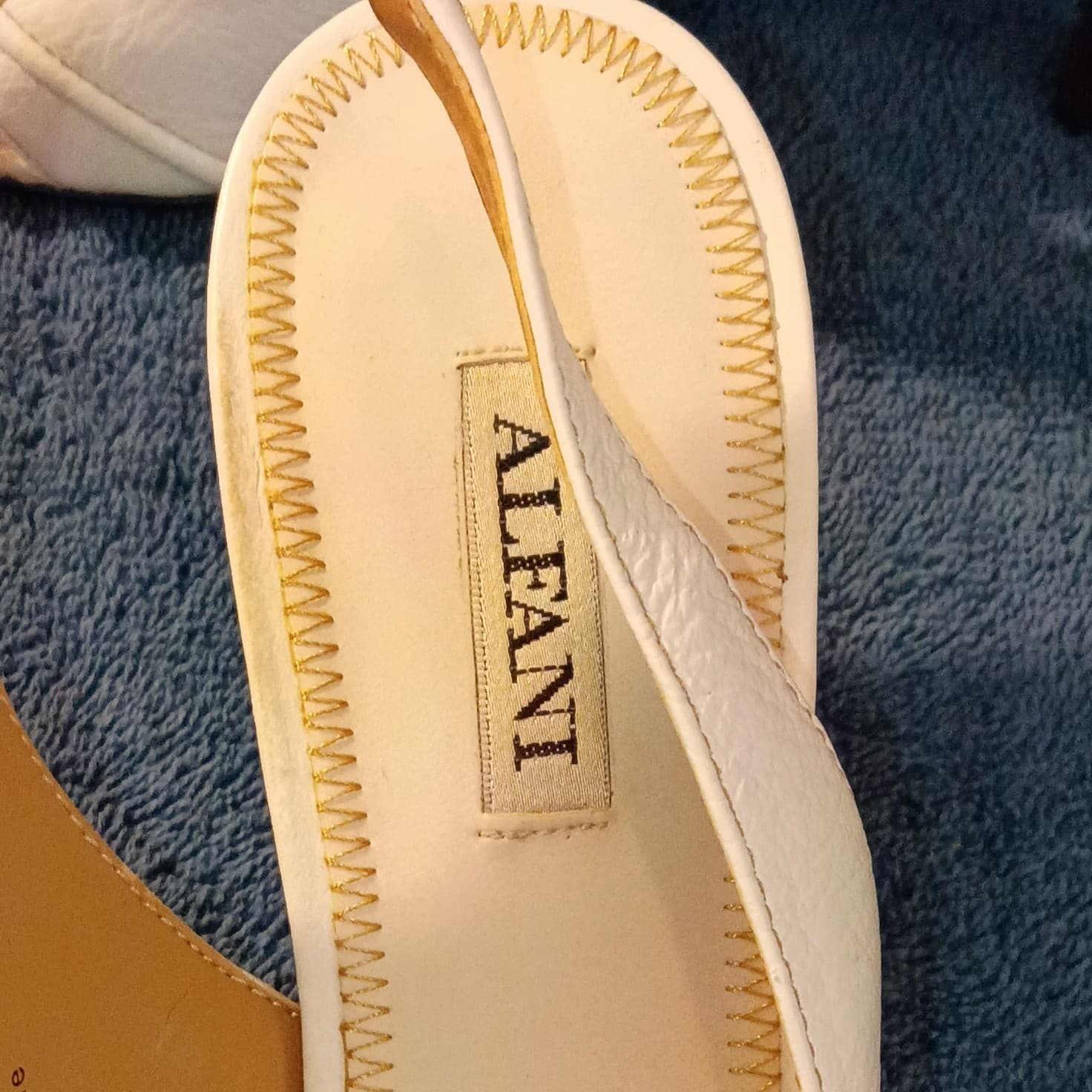 Alfani Bess Cream & Gold Sling-Back Open Toe Wedge Heel Pump Women's Size 6M - Thumbnail 5