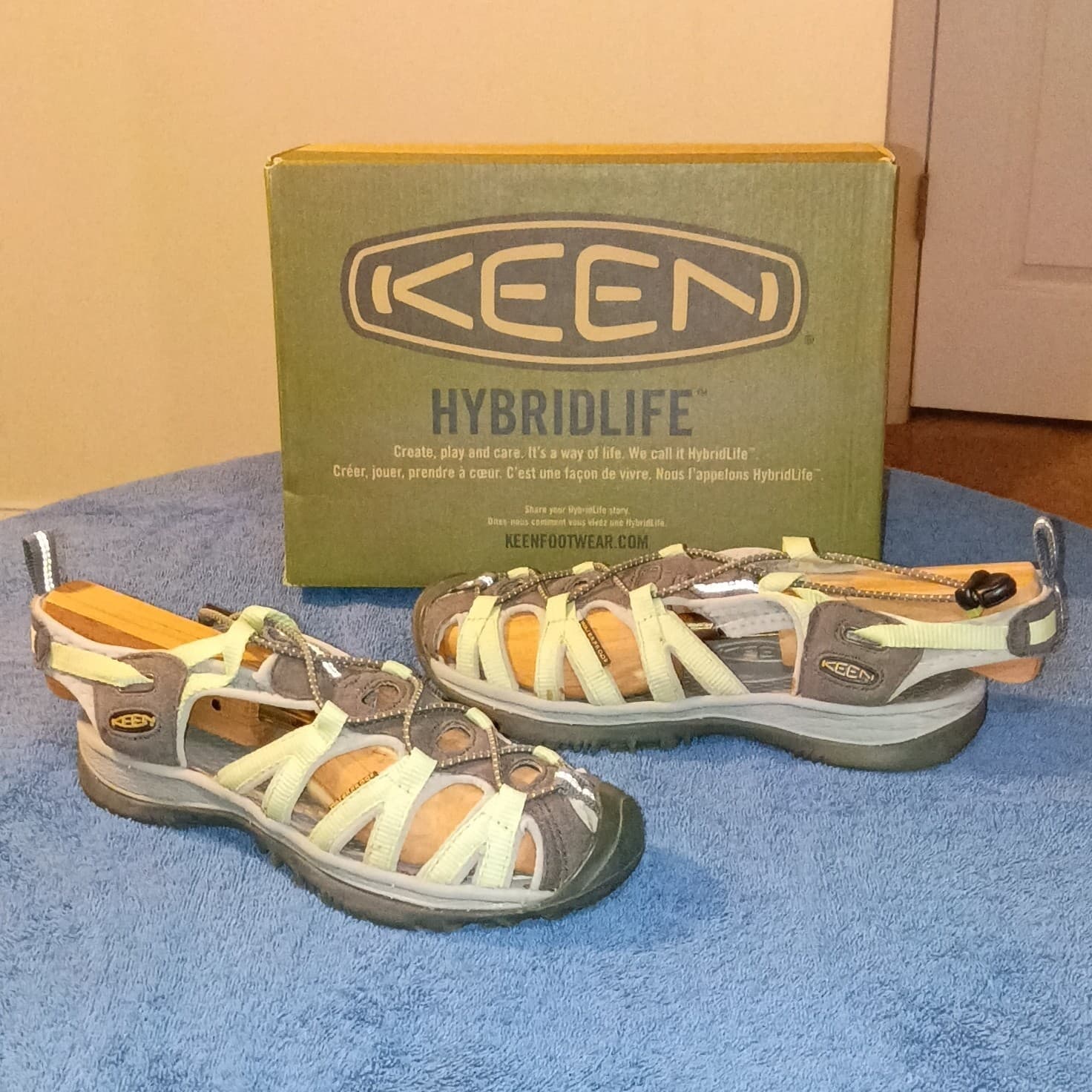 KEEN Women’s Strappy Sandals Gray/Green Drawstring Adjustable Reflective US 7
