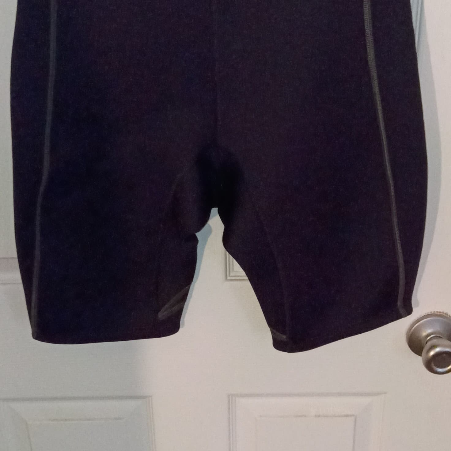 Dive N' Surf Black Shorty Wetsuit 90% Neoprene 10% Nylon, Size L - Thumbnail 7