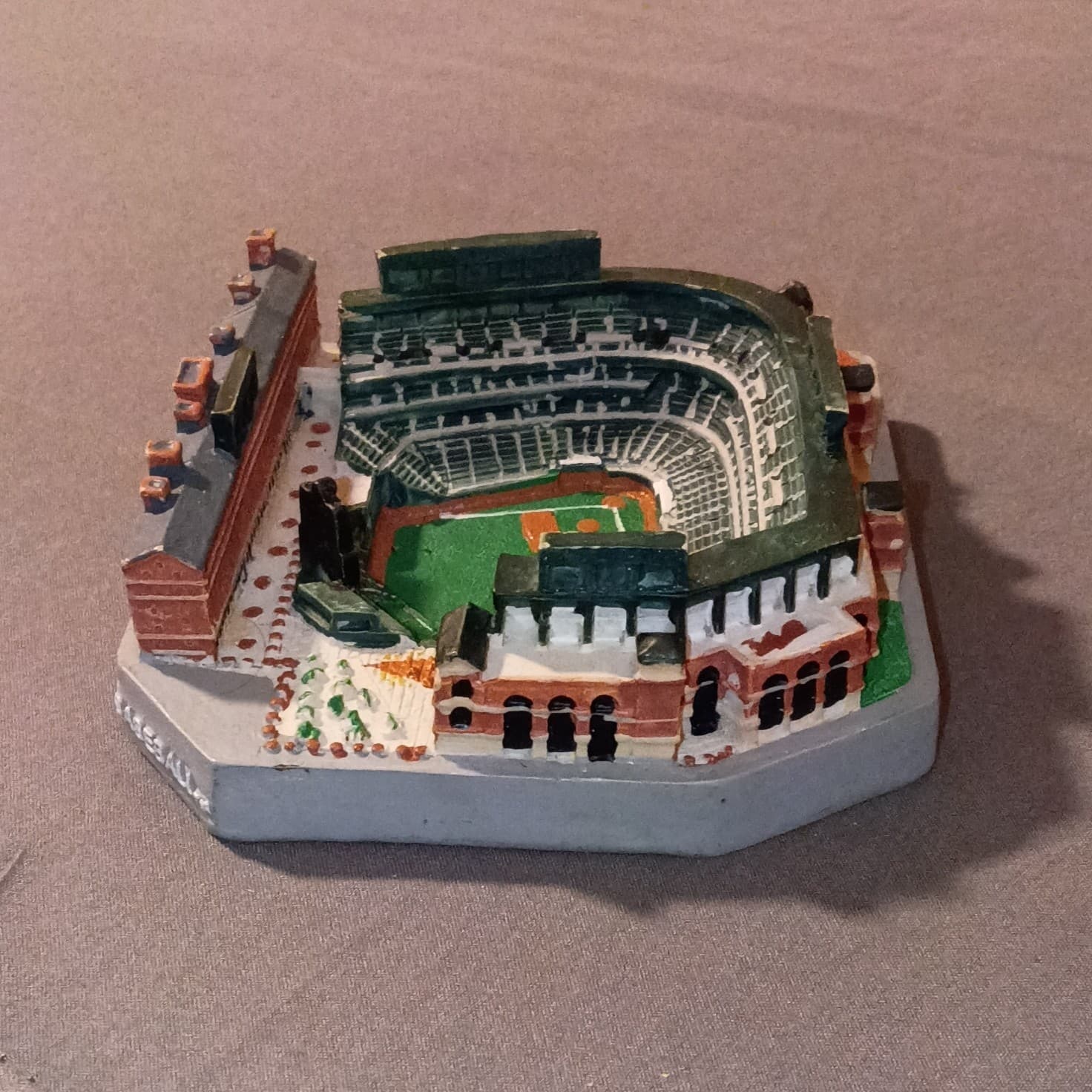 MLB Oriole Park at Camden Yards 2017 Collector's Edition Resin Figurine Painted - Thumbnail 2