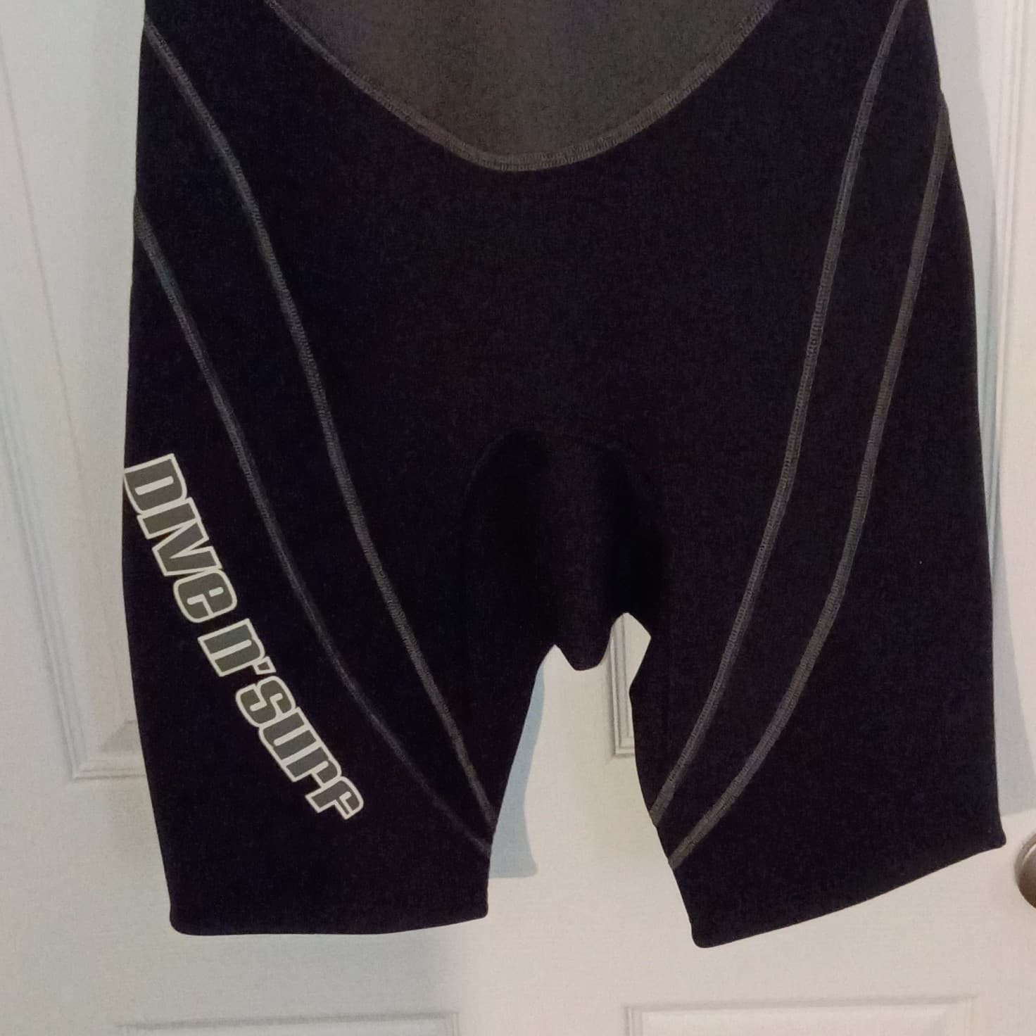 Dive N' Surf Black Shorty Wetsuit 90% Neoprene 10% Nylon, Size L - Thumbnail 12