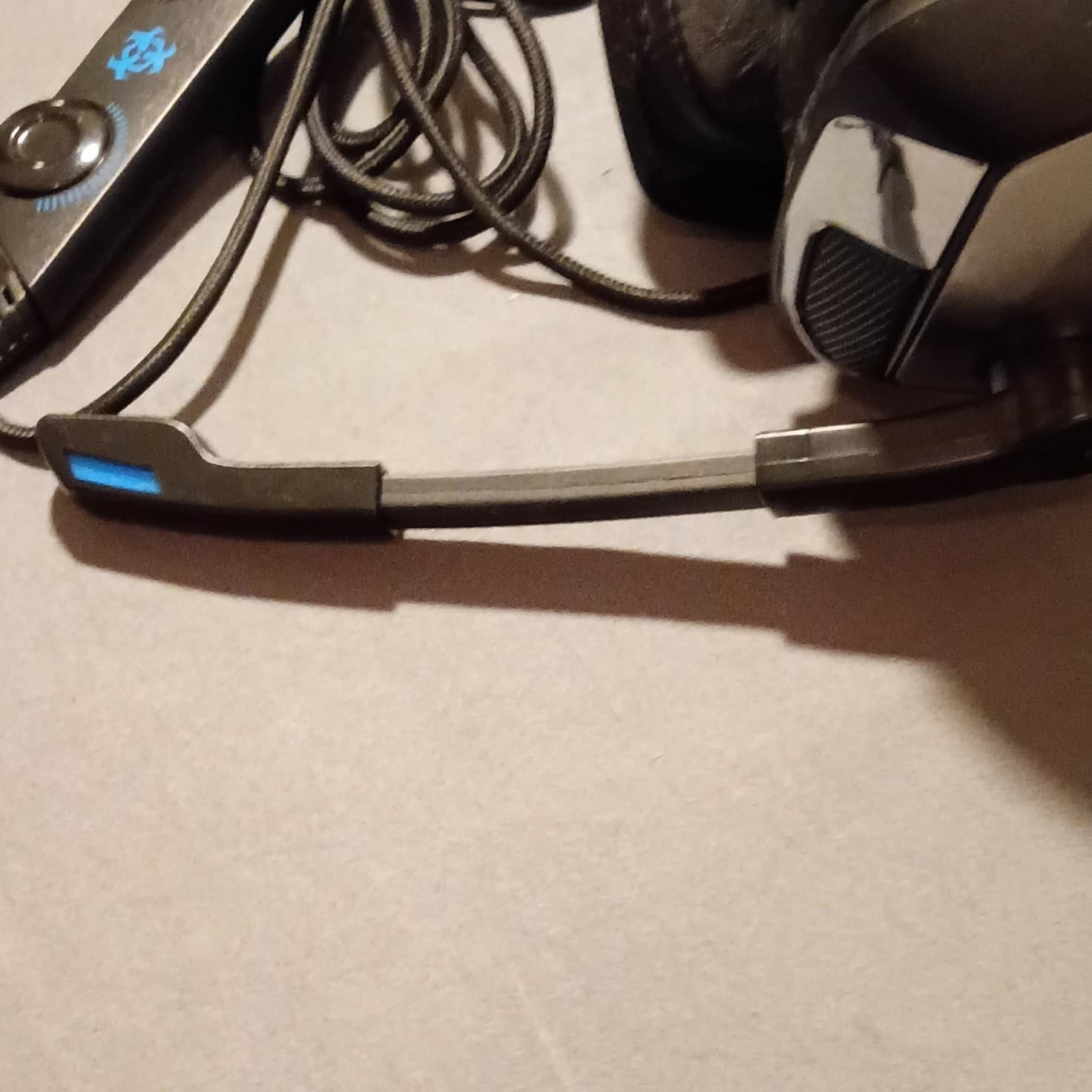 Hunter's Spider Gaming Headset Used Condition For PlayStation 5 - Thumbnail 9