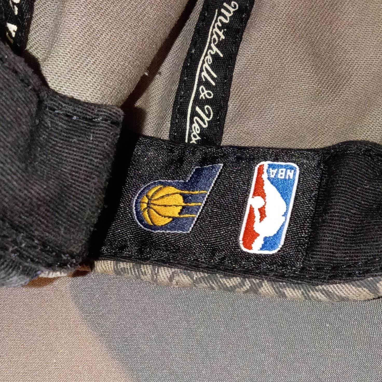 Mitchell & Ness Indiana Pacers NBA Basketball Snapback Hat Cap Gray Blue Yellow - Thumbnail 8