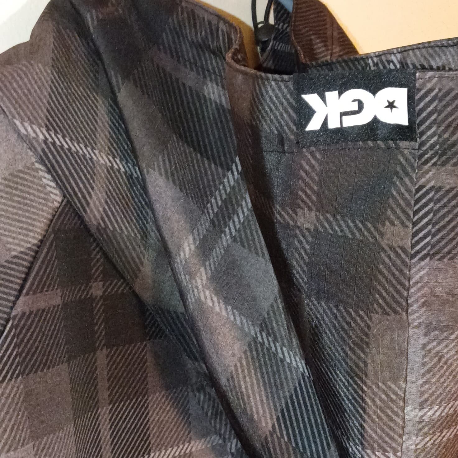 DGK Quarter Zip Plaid Print Windbreaker Jacket Brand New With Tags With Hood - Thumbnail 15