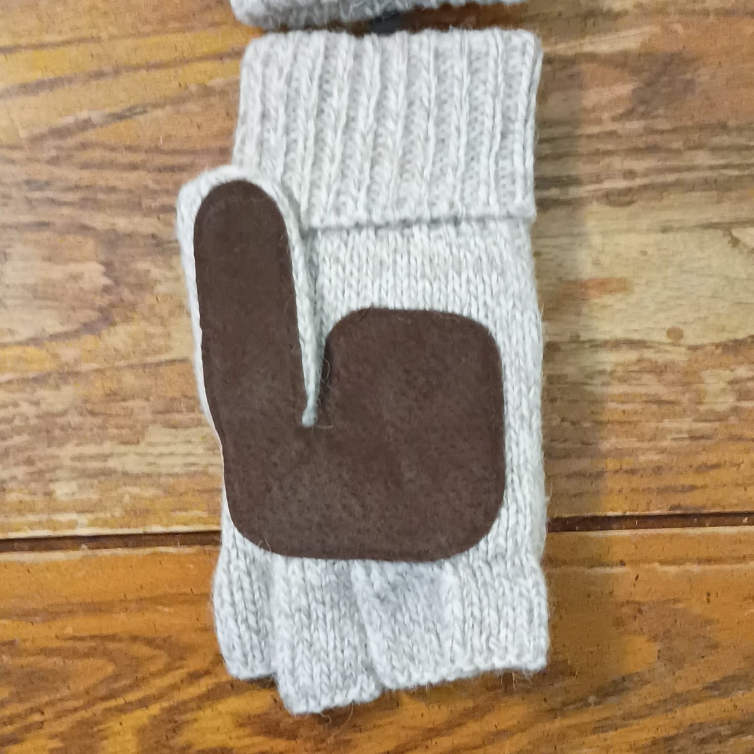 OMECHY Women’s Fingerless Knit Wrist Gloves Gray/Brown One Size, Logo - Thumbnail 3