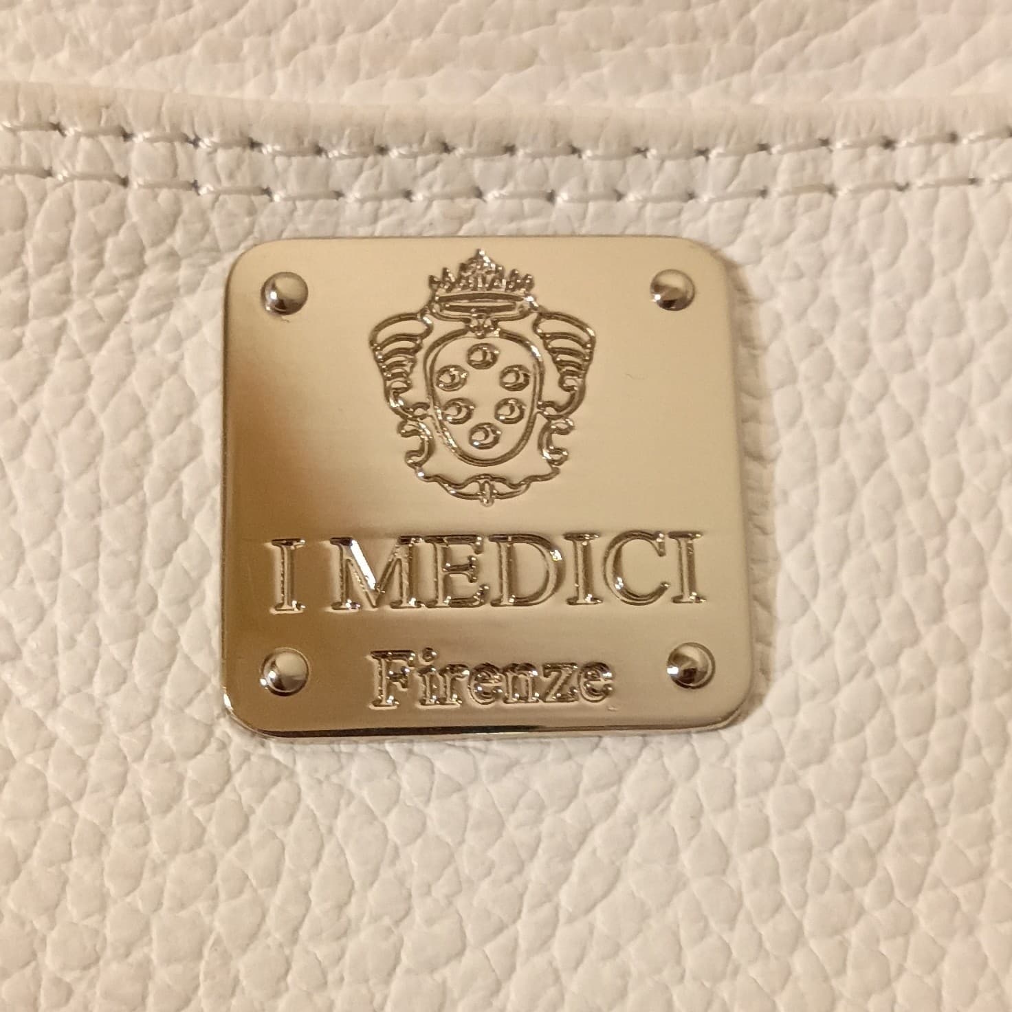 I Medici Firenze Pebbled Shoulder Bag Zip Top Handle Pockets White Brown - Thumbnail 16