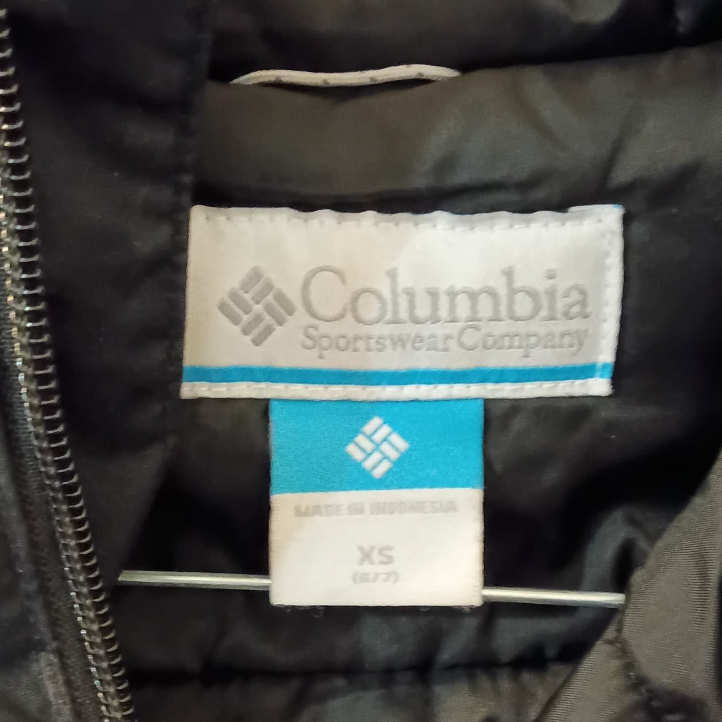 Columbia Outgrown Boys XS Hooded Full Zip Puffer Jacket Black Gray Colorblock - Thumbnail 3
