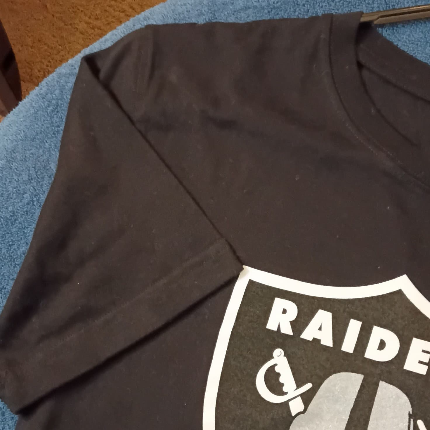 New Era NFL Oakland Raiders T-shirt Brand New With Tags Men's Size Medium - Thumbnail 3