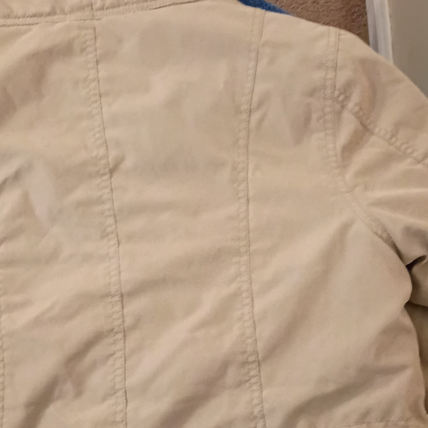 DKNY Women's Medium Size Winter Jacket Color Beige Excellent Condition Pre-Owned - Thumbnail 16