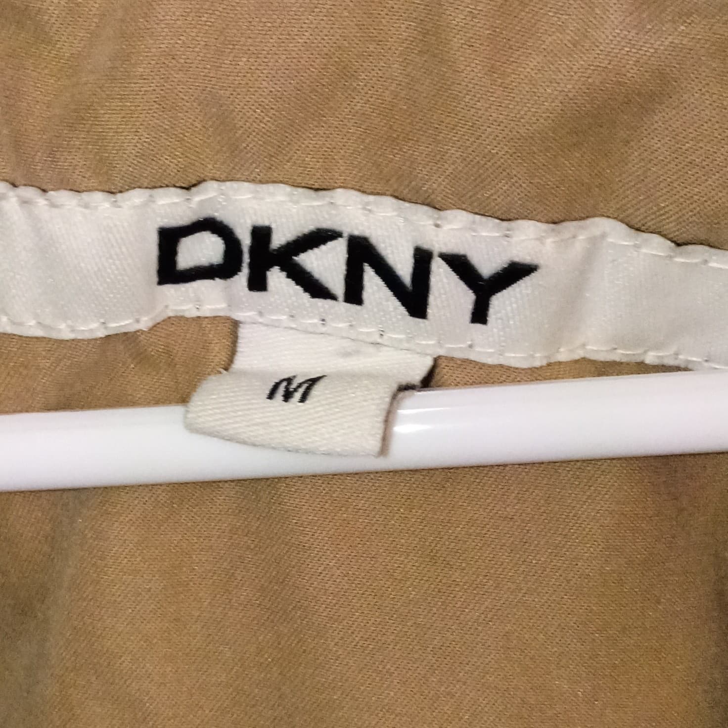 DKNY Women's Medium Size Winter Jacket Color Beige Excellent Condition Pre-Owned - Thumbnail 24