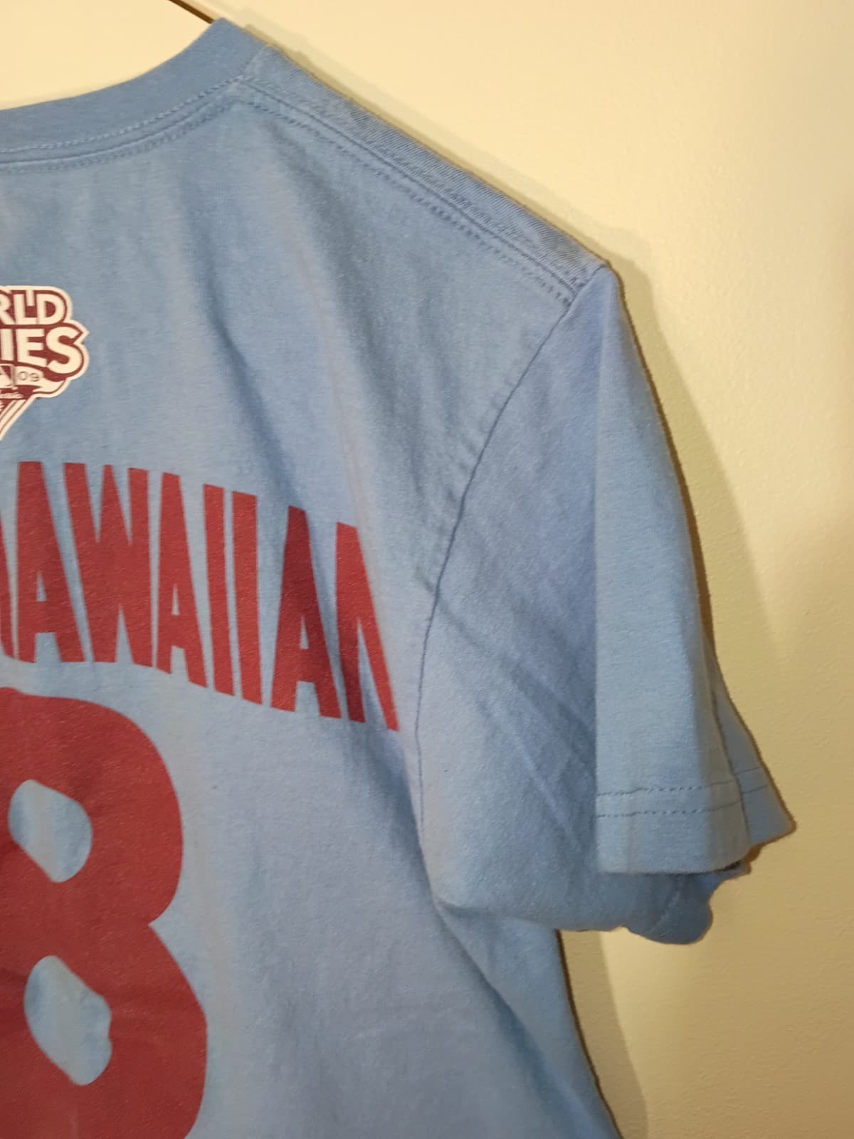 Majestic Philadelphia Phillies Flyin Hawaiian #8 World Series MLB Shirt Size L - Thumbnail 4