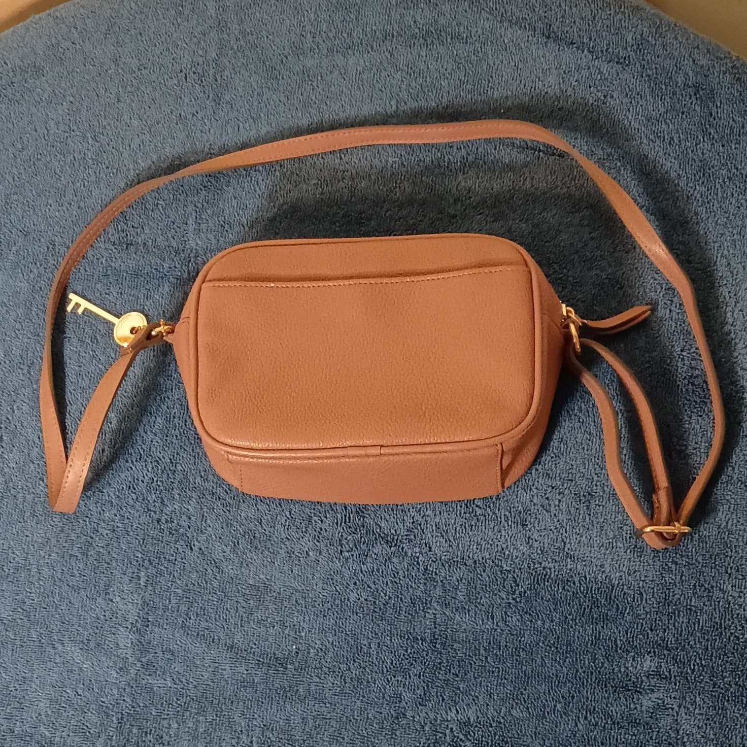 Fossil Rose Brown Pebbled Crossbody Bag Zip Closure Gold Hardware Key Charm - Thumbnail 7