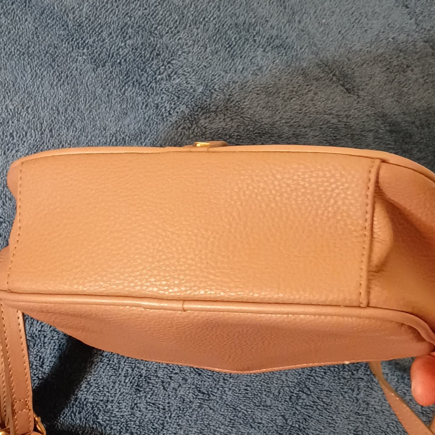 Fossil Rose Brown Pebbled Crossbody Bag Zip Closure Gold Hardware Key Charm - Thumbnail 15