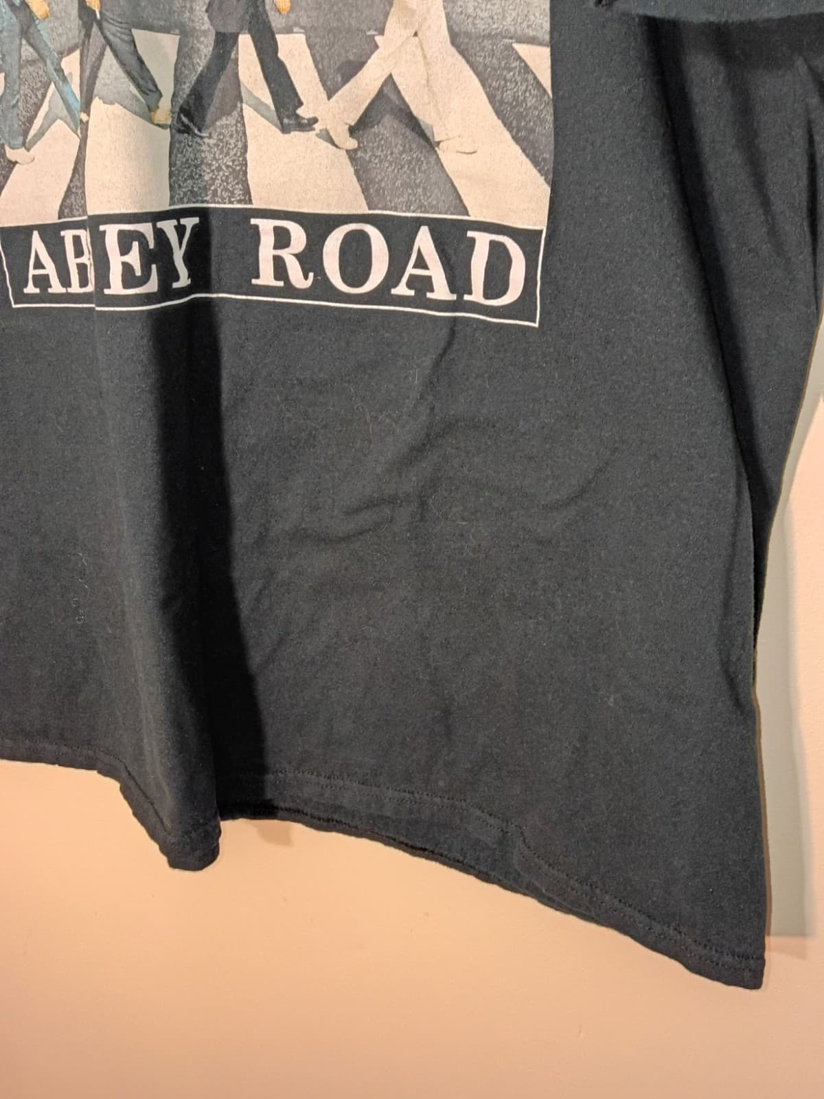 The Beatles Abbey Road Black Graphic T-Shirt Size 2XL Rock & Pop Music Tee - Thumbnail 3