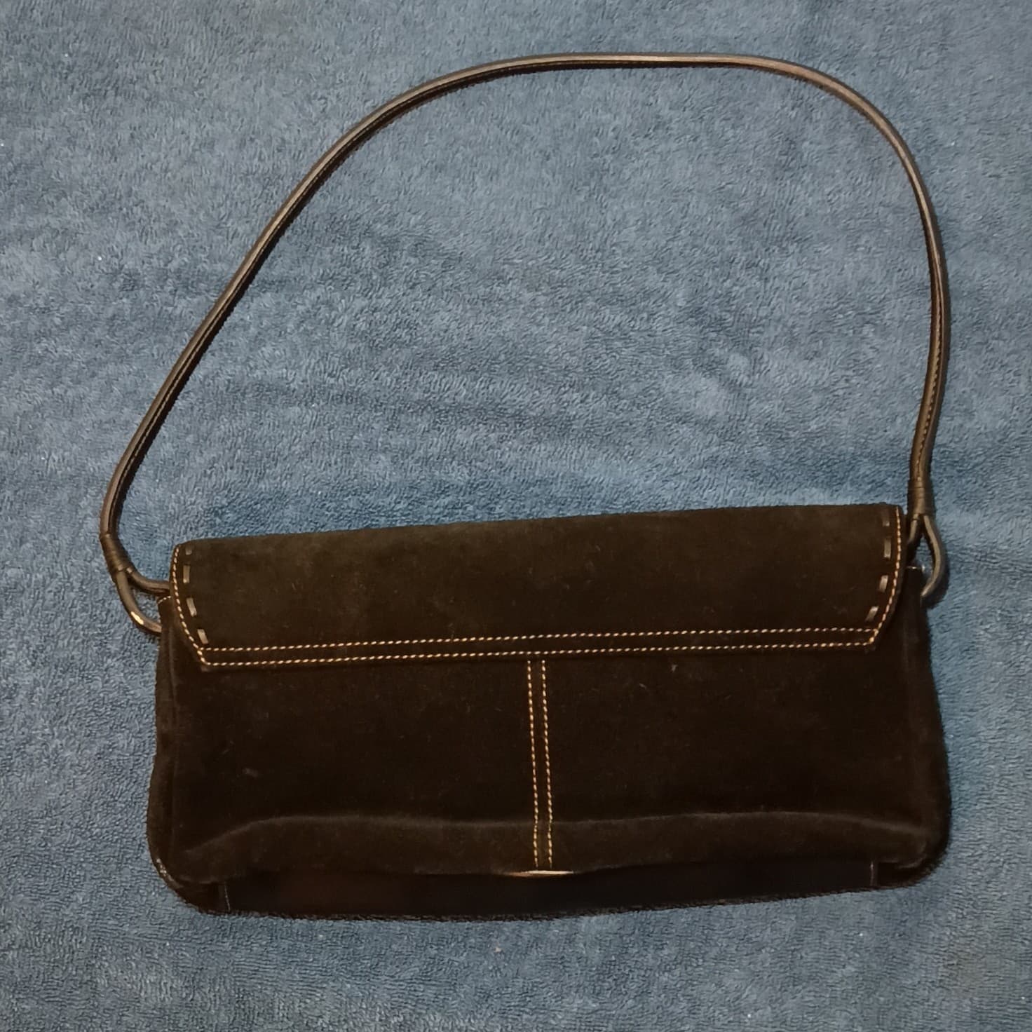 Liz Claiborne Shoulder Bag Black Blue Lining Gold Hardware Zip Pockets - Thumbnail 2