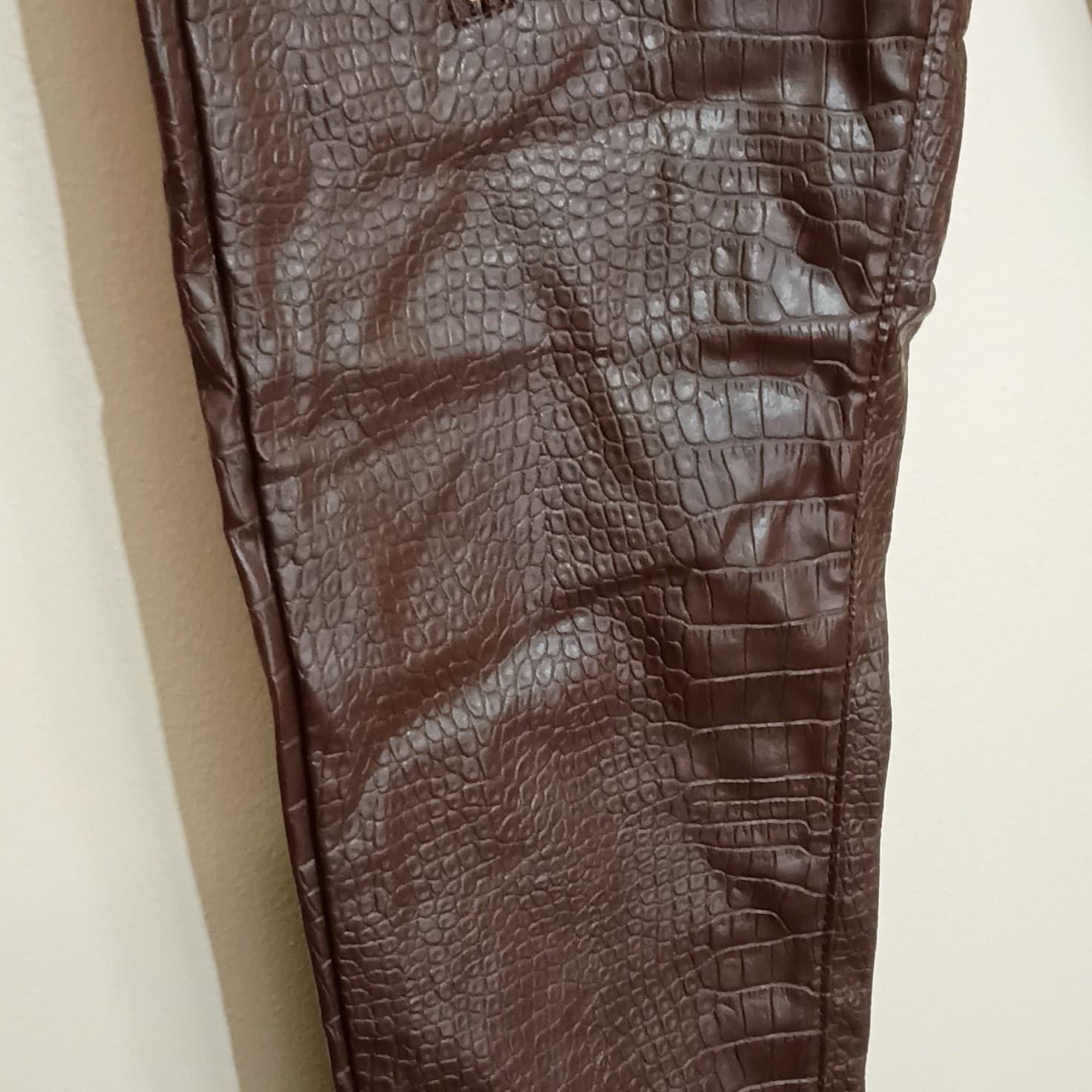 Fashion Nova Brown Croc Animal Print Flat Front Pants Zip Button Accents Sz S - Thumbnail 10