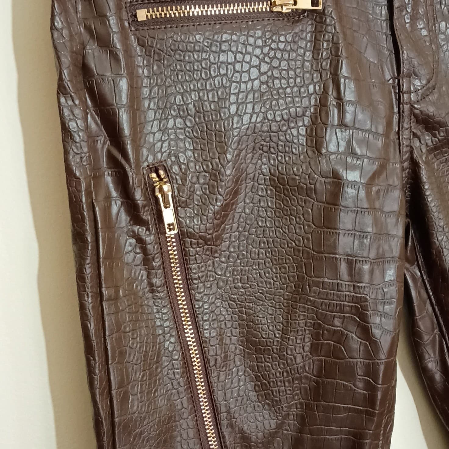 Fashion Nova Brown Croc Animal Print Flat Front Pants Zip Button Accents Sz S - Thumbnail 9