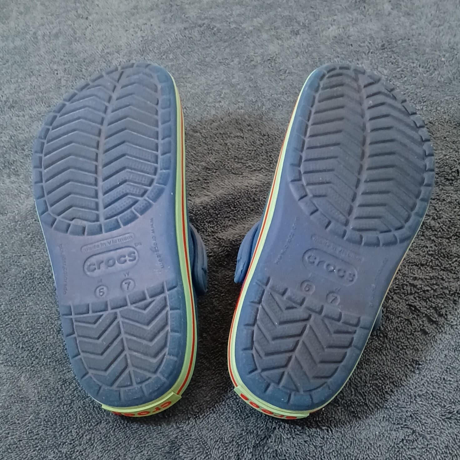 Crocs Classic Clog Sandal Slip-On w/ Adjustable Strap Blue/Green/Red Men 5 - Thumbnail 7
