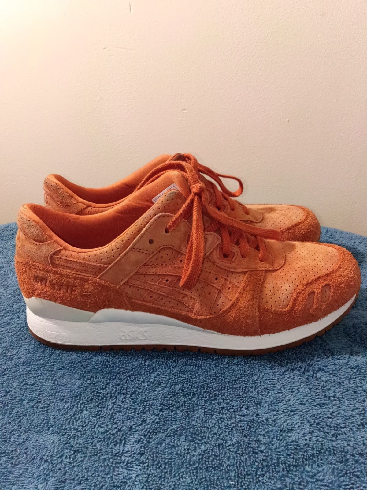 ASICS GEL-Lyte III Men’s Low Top Sneakers Orange Leather HL7X3 - Thumbnail 3