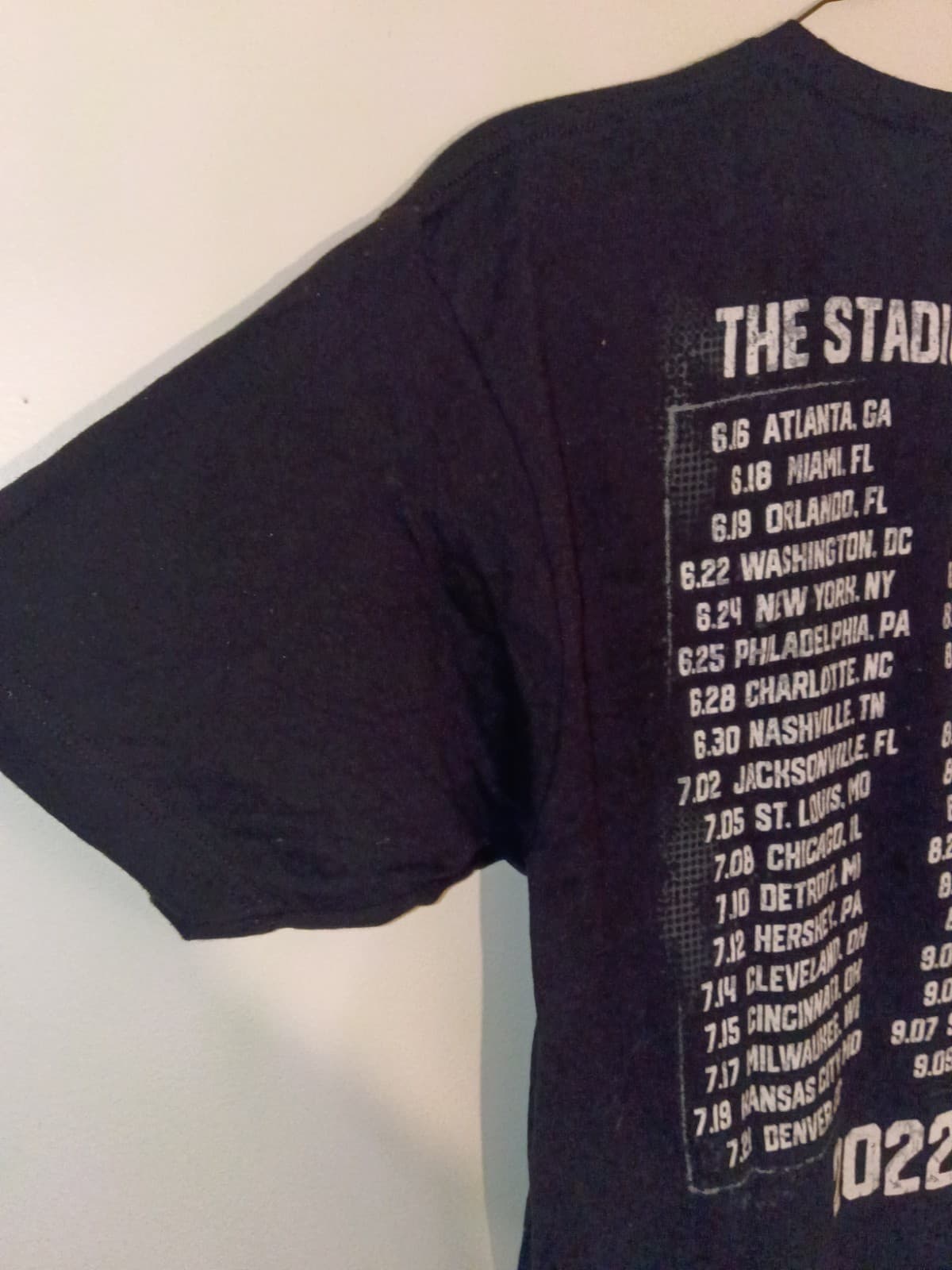 Mötley Crüe Stadium Tour 2022 Black Short Sleeve T-Shirt w/ Back Tour Dates XL - Thumbnail 9