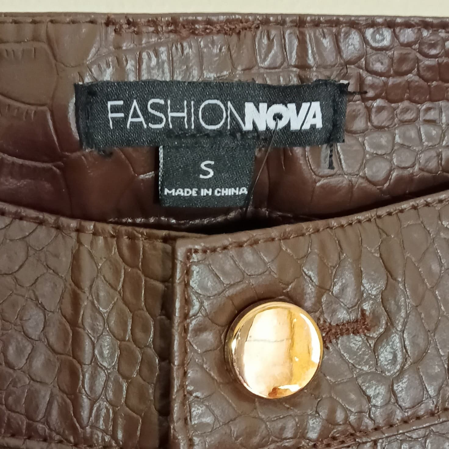Fashion Nova Brown Croc Animal Print Flat Front Pants Zip Button Accents Sz S - Thumbnail 3