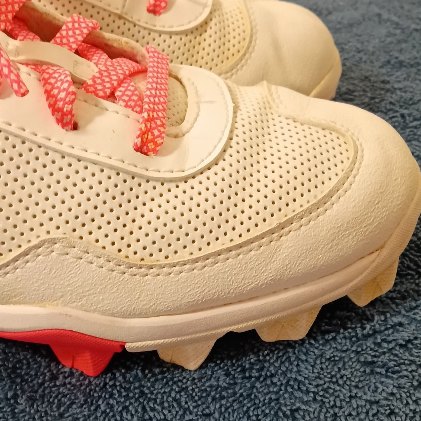 Under Armour Girls Youth Baseball/Softball Cleats White/Pink US 3.5Y - Thumbnail 13