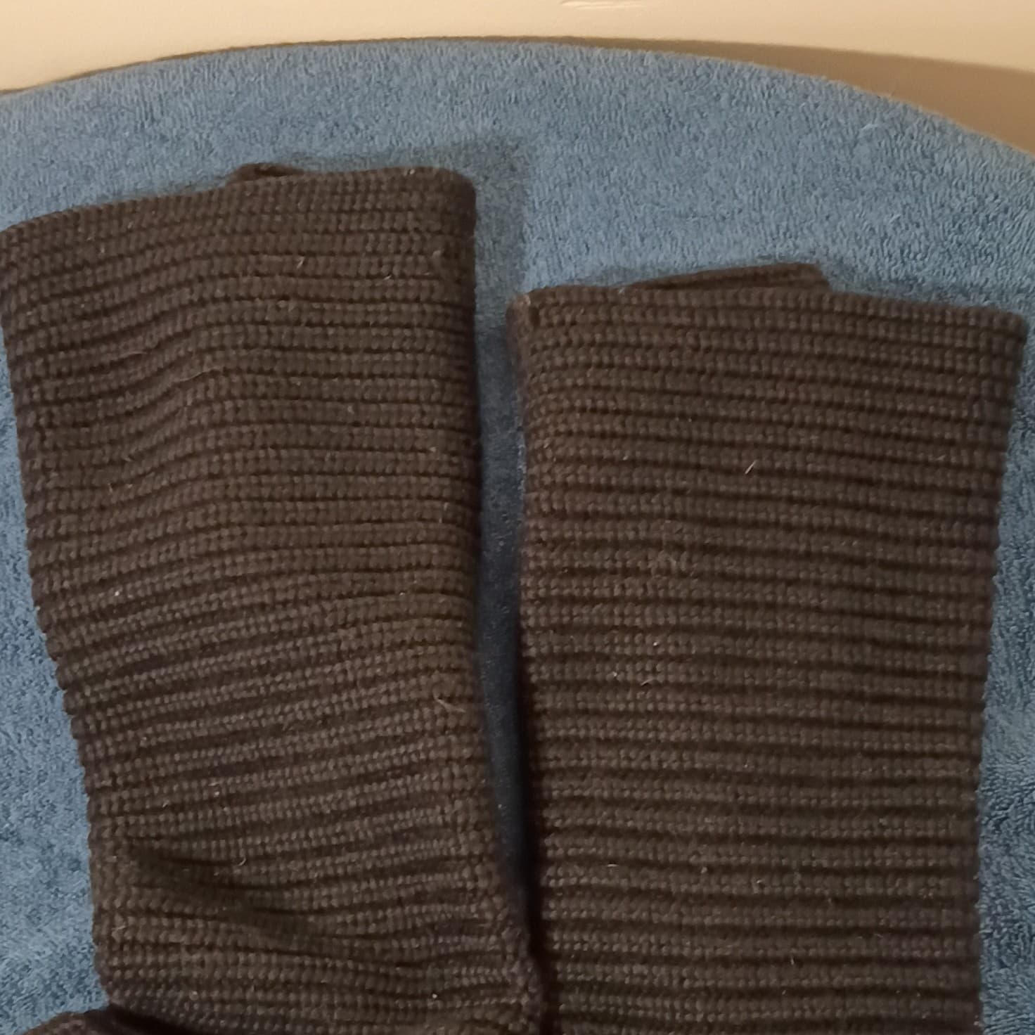 UGG Black Suede Knit Knee High Boots Button Closure Round Toe Rubber Sole - Thumbnail 8