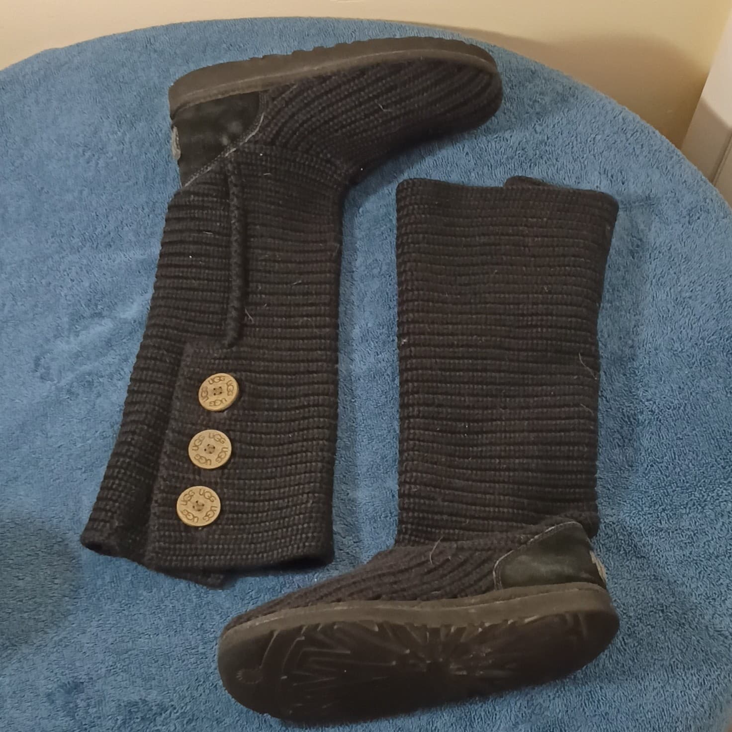 UGG Black Suede Knit Knee High Boots Button Closure Round Toe Rubber Sole - Thumbnail 3