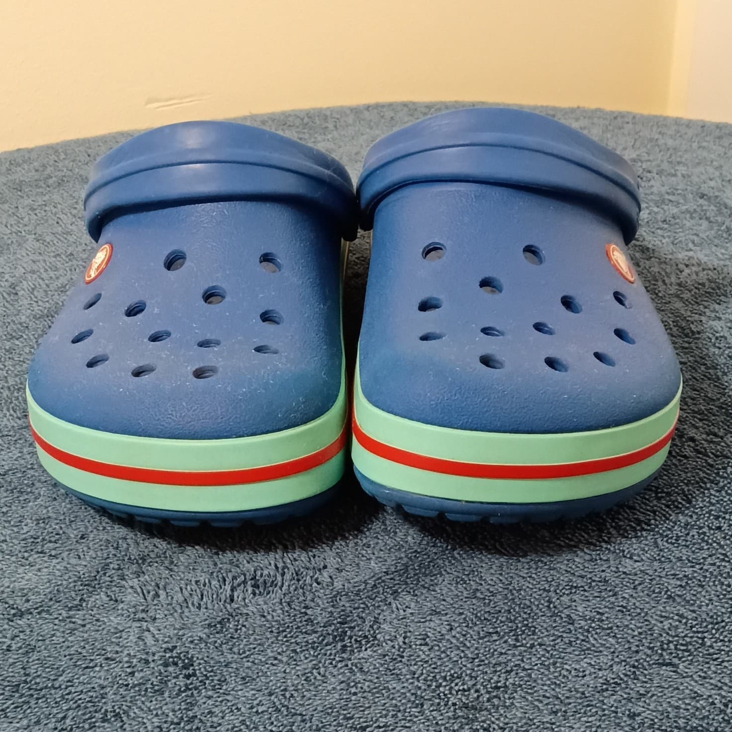 Crocs Classic Clog Sandal Slip-On w/ Adjustable Strap Blue/Green/Red Men 5 - Thumbnail 2