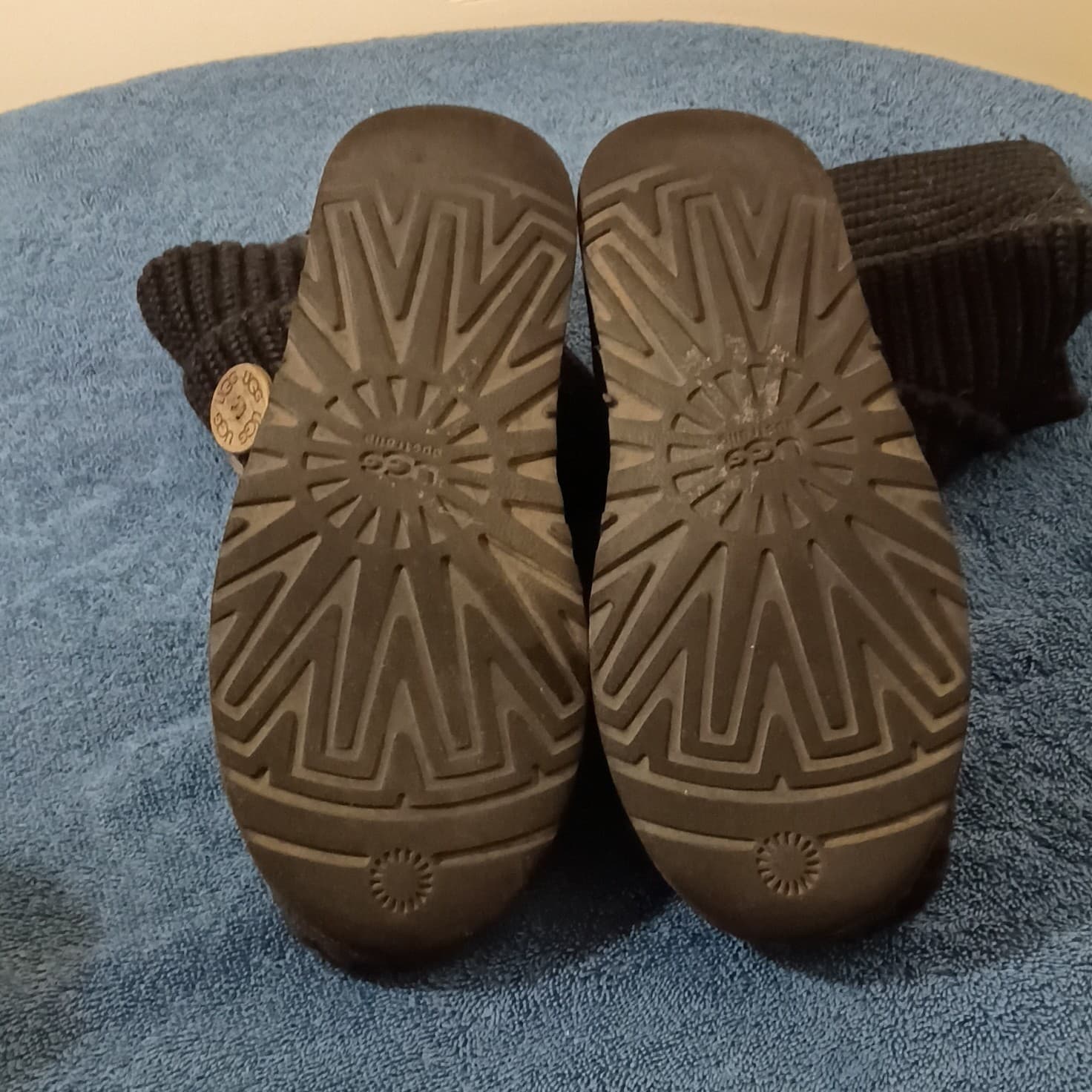 UGG Black Suede Knit Knee High Boots Button Closure Round Toe Rubber Sole - Thumbnail 4