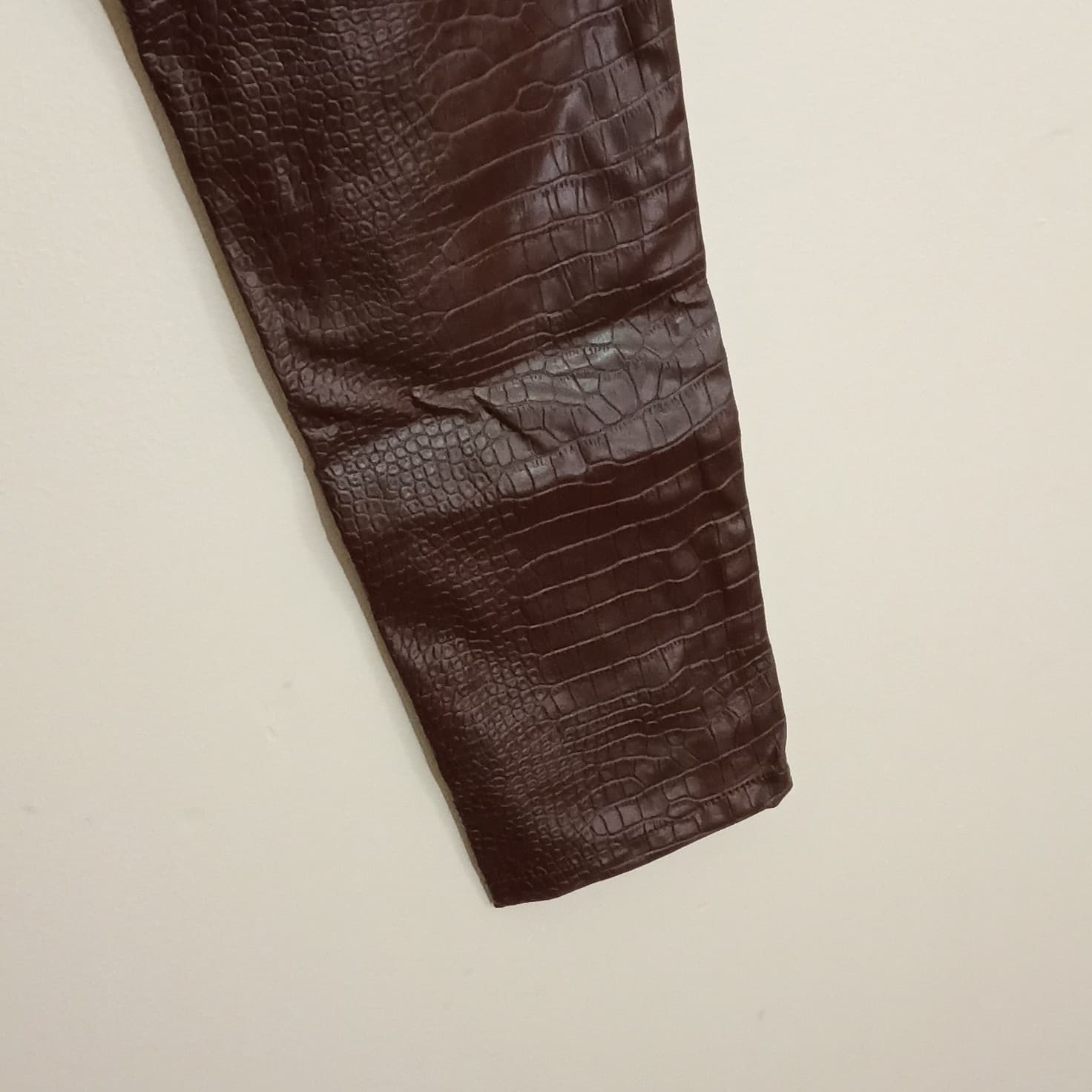 Fashion Nova Brown Croc Animal Print Flat Front Pants Zip Button Accents Sz S - Thumbnail 16