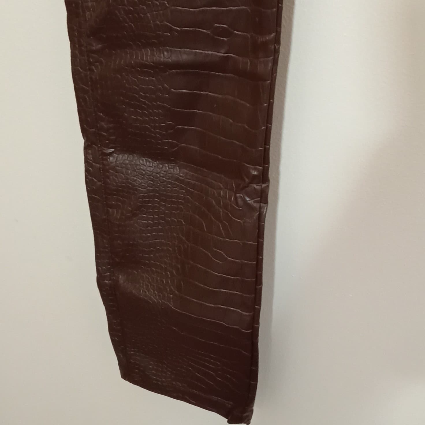Fashion Nova Brown Croc Animal Print Flat Front Pants Zip Button Accents Sz S - Thumbnail 7