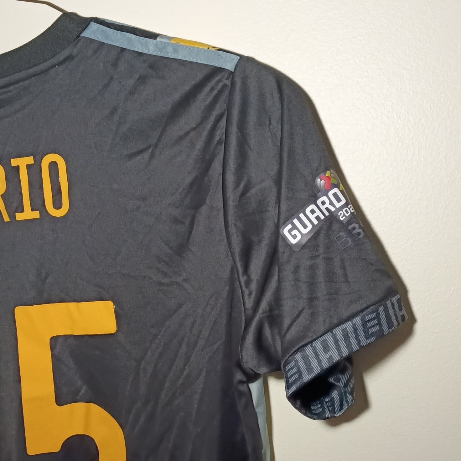 adidas Tigres UANL Soccer Jersey Aeroready Mario #15 Size M Black/Gray/Gold - Thumbnail 8