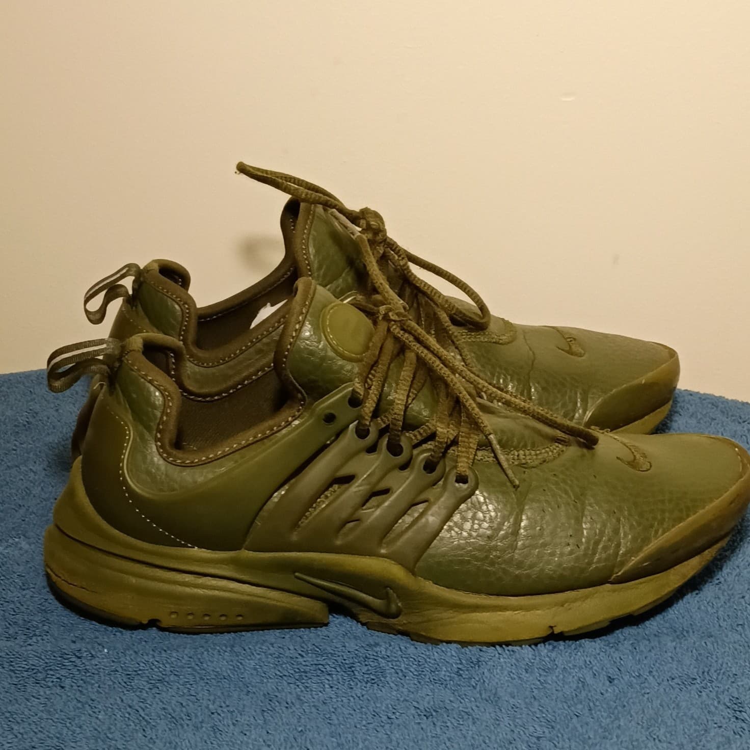 Nike Women’s Green Low Top Lace-Up Athletic Sneaker Solid Rubber 878077-300 - Thumbnail 5
