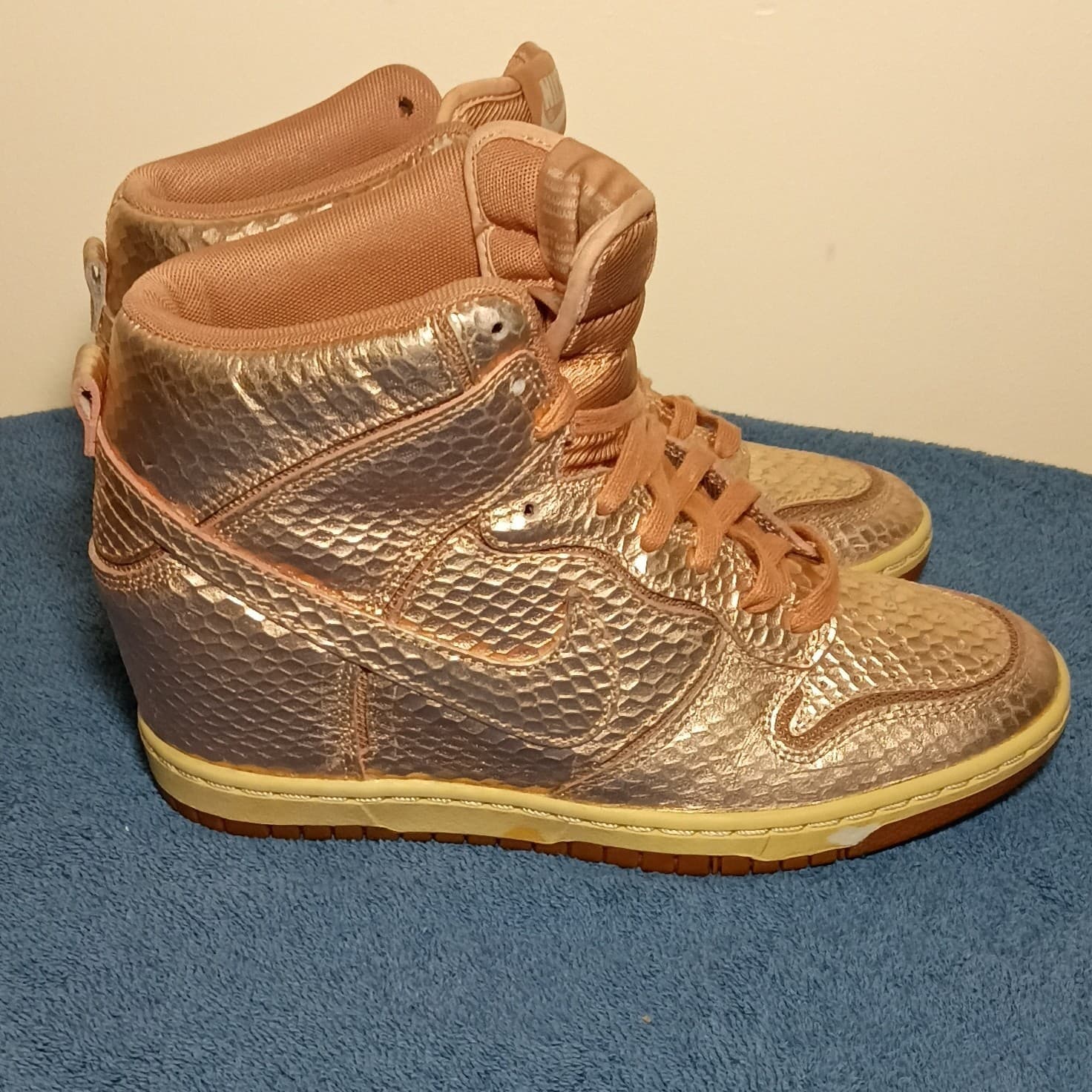 Nike Dunk Sky Hi Unisex Kids Sneaker Rose Gold Metallic US 5.5Y EU 36 - Thumbnail 5