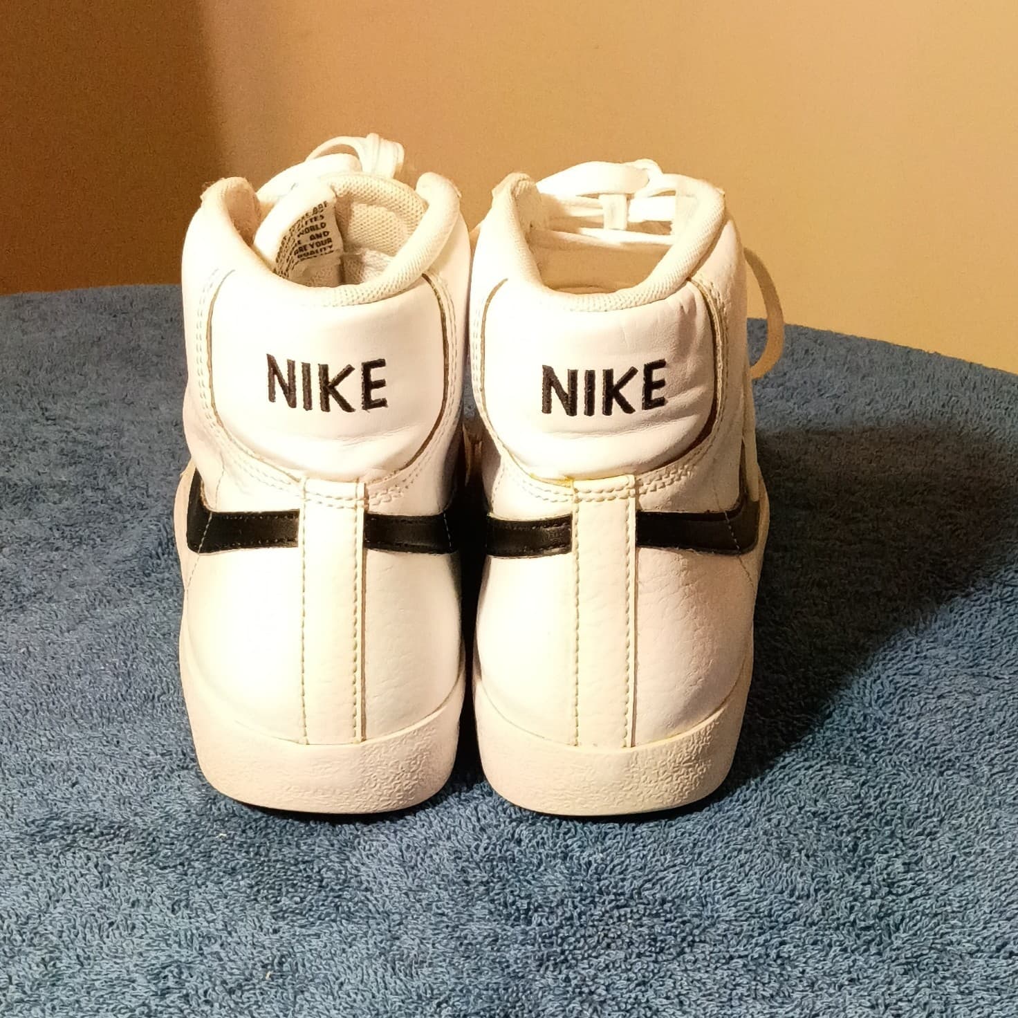 Nike Blazer Mid 77 Unisex Kids Sneaker White/Black US 7Y EU 40 DA4086-100 - Thumbnail 4