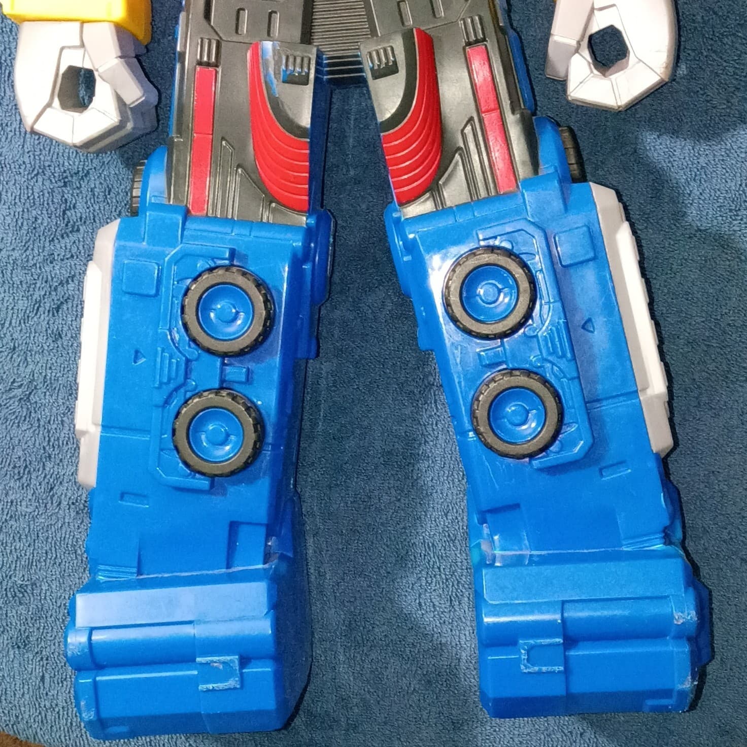 Hasbro Power Rangers Megazord Robot Figure 2019 MPN E8506 Ages 4+ - Thumbnail 6