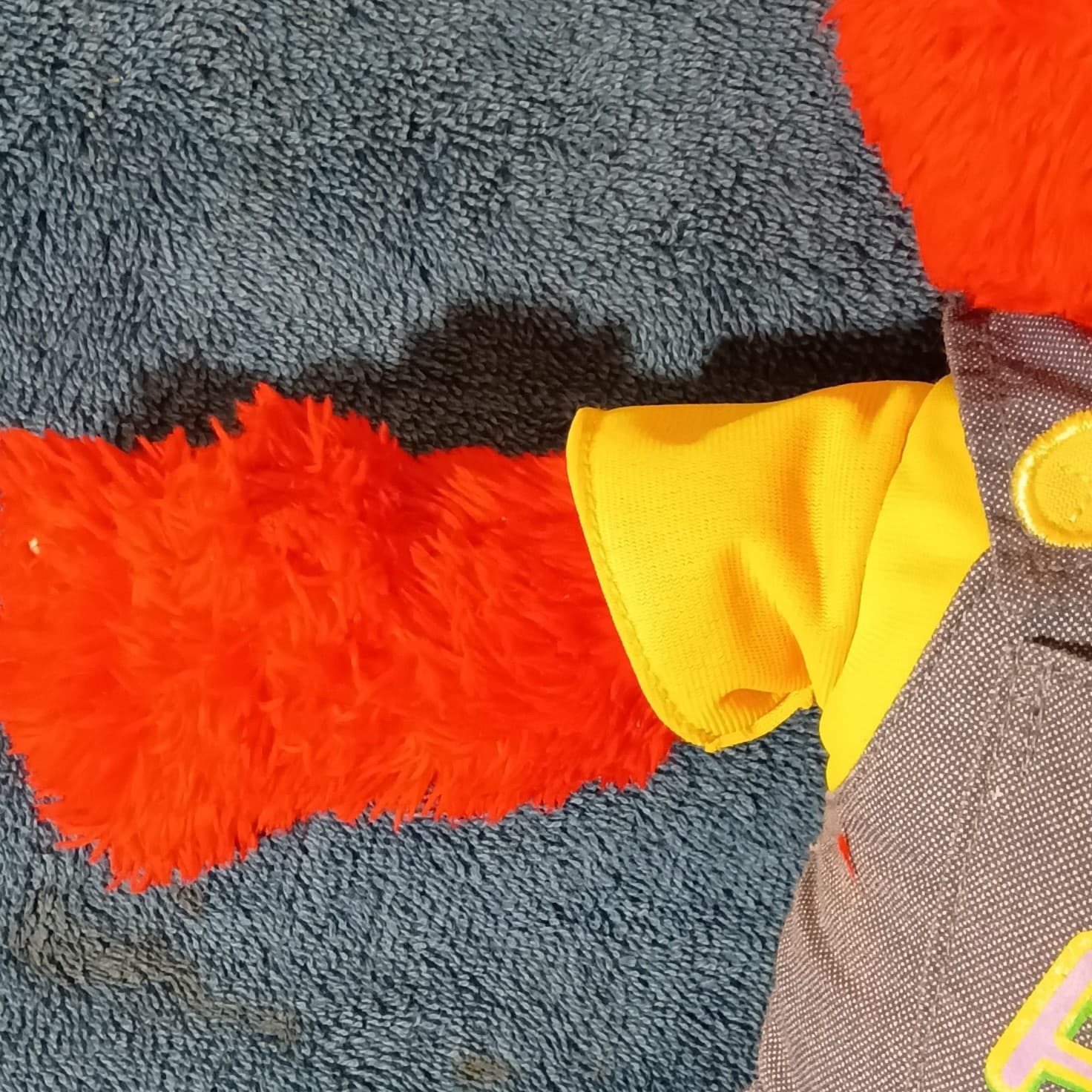 Fisher-Price Sesame Street Elmo Plush Doll ABCD Overalls Small 2006 - Thumbnail 10
