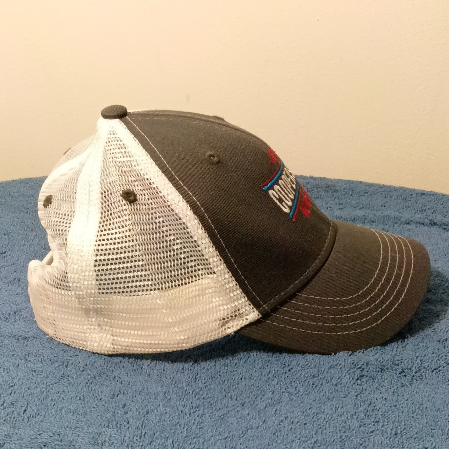 Ouray Trucker Hat Mens One Size Adjustable Mesh Back Cooperstown NY Gray White - Thumbnail 2