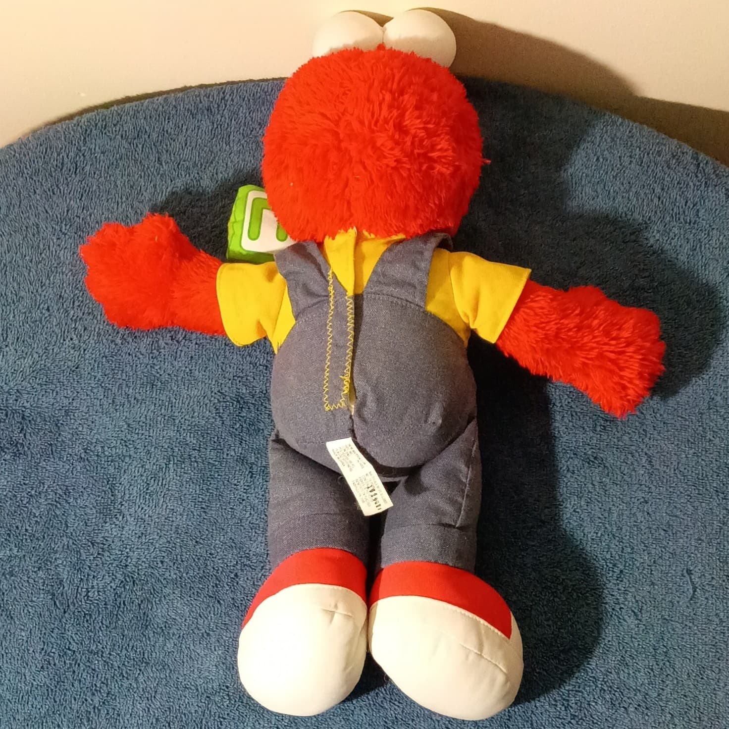 Fisher-Price Sesame Street Elmo Plush Doll ABCD Overalls Small 2006 - Thumbnail 2