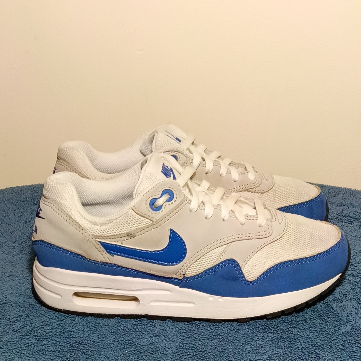 Boys Size 7Y Nike Air Max 1 Shoes OG Royal Athletic Sneakers DZ3307-104 - Thumbnail 5