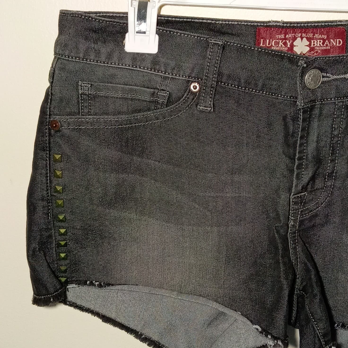 Lucky Brand Boardwalk Short Cut Off Denim Shorts Black Embroidered Size 4/27 - Thumbnail 3