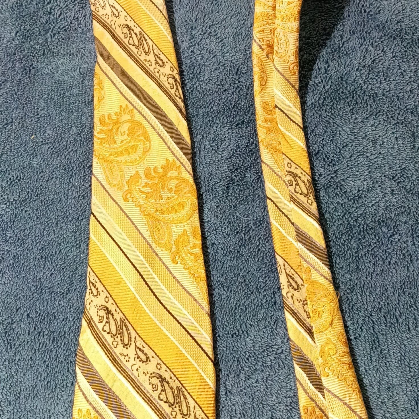 Stacy Adams Men’s Silk Tie Grande Knot Gold, Brown & Cream Striped - Thumbnail 5