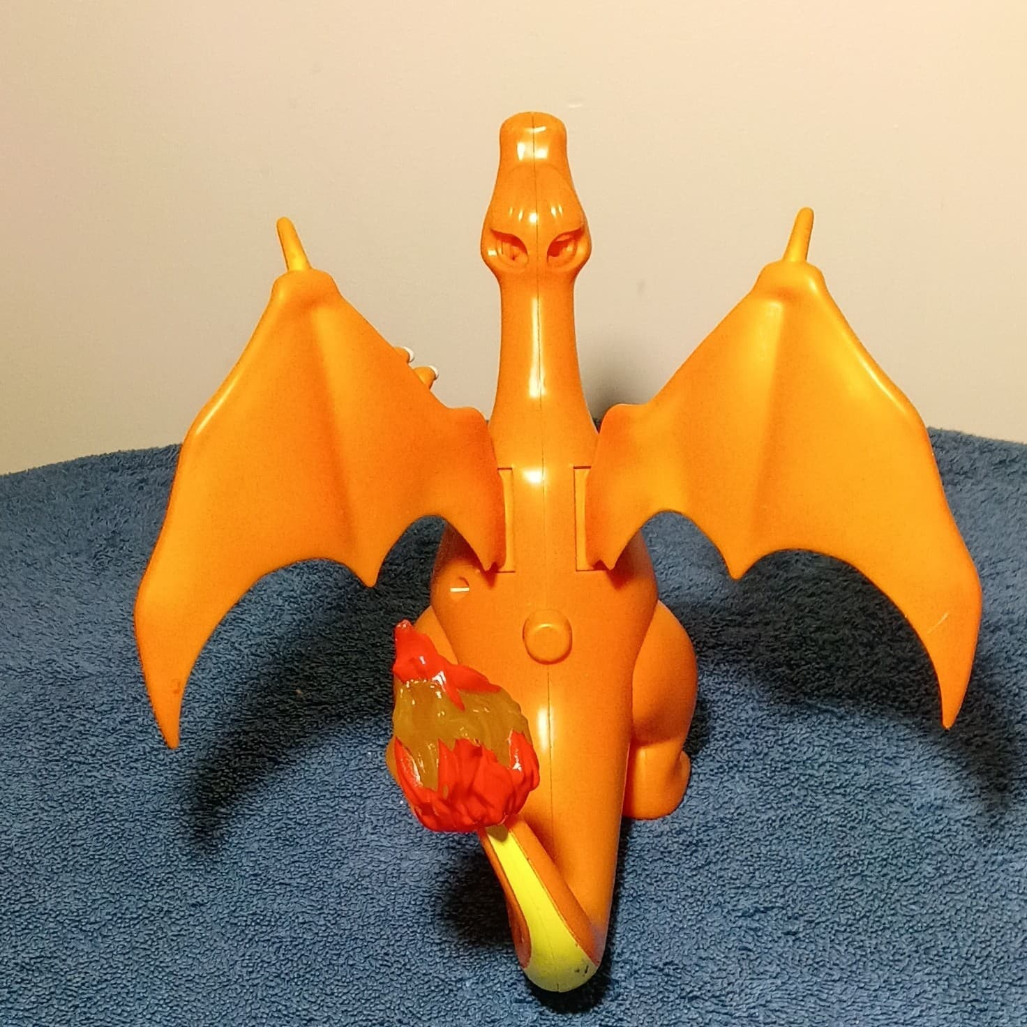 Pokemon Vintage 2004 Pokeman Figure Lights Sound Charizard tested works - Thumbnail 2