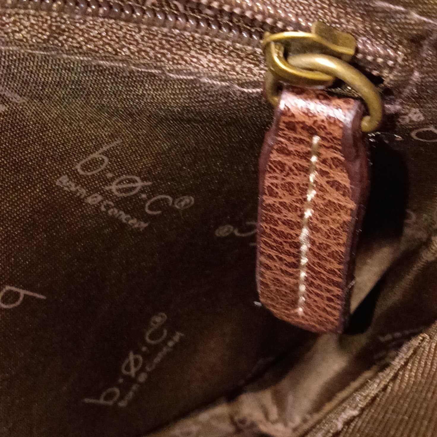 BOC Crossbody Purse Shoulder Bag Brown Tan Leather Born Concept B.O.C. Handbag - Thumbnail 12