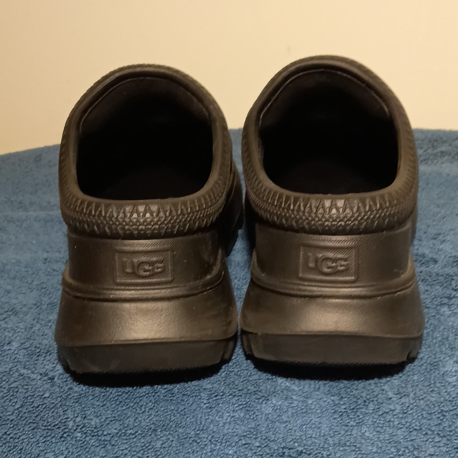 UGG Tasman Men's Black Slip Resistant Slip On Rubber Clog Casual Shoes Size 11 - Thumbnail 4