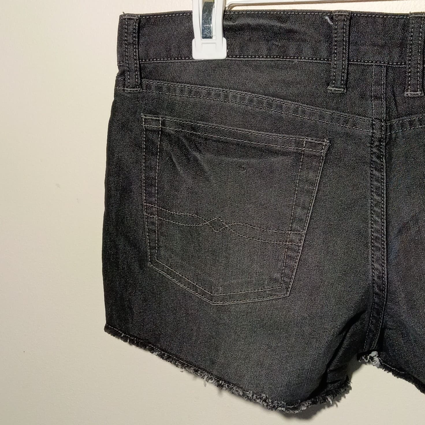 Lucky Brand Boardwalk Short Cut Off Denim Shorts Black Embroidered Size 4/27 - Thumbnail 7