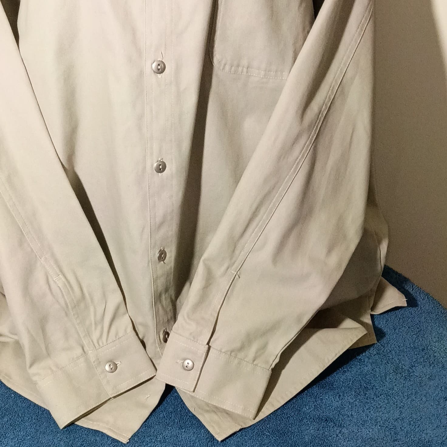 Vintage Marlboro Button Shirt Men 2XL Khaki Tan Safari Ranch Promo Pocket Work - Thumbnail 4