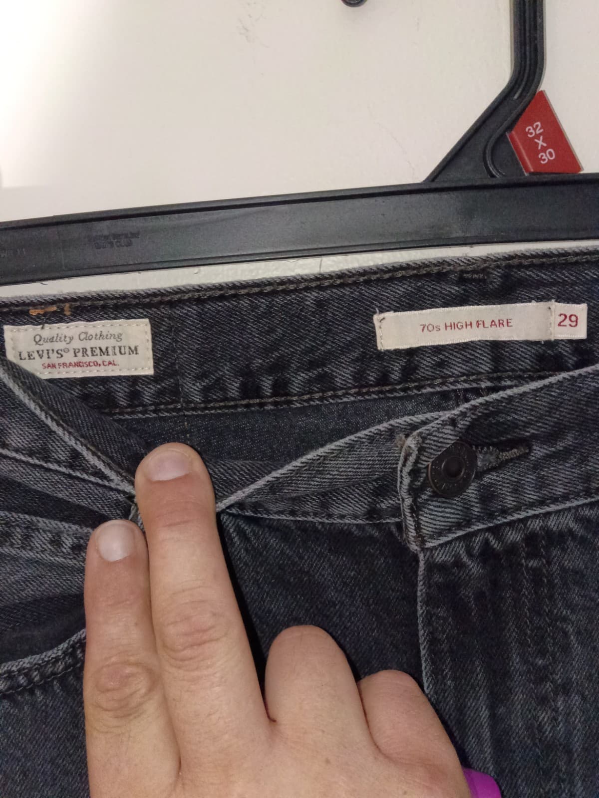 Levi’s 70s High Flare Jeans Women’s 29x32 (US 16) Black Stone Wash High Rise - Thumbnail 4