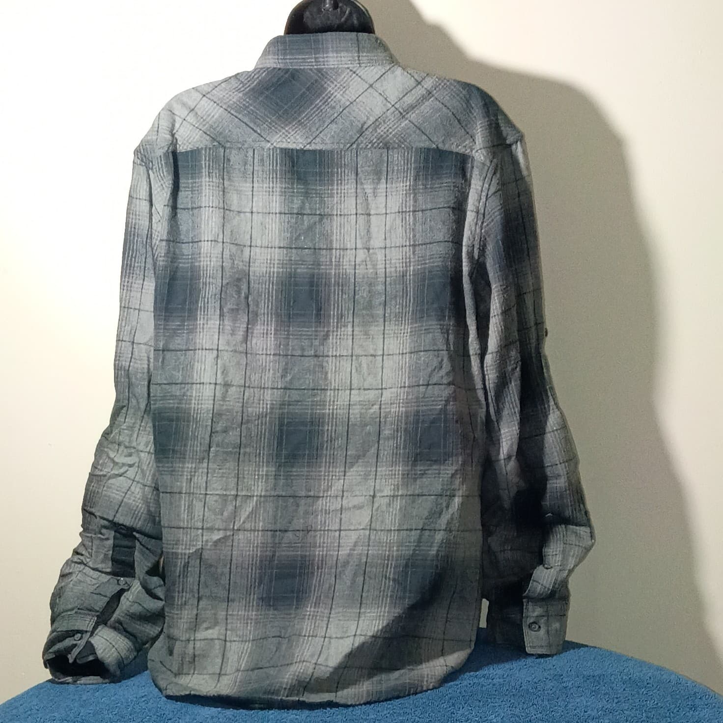ROCK & REPUBLIC Flannel Mens Size Large Dark Plaid - Thumbnail 7